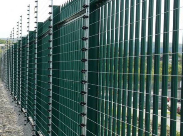 multiples lineas de cerco electrico